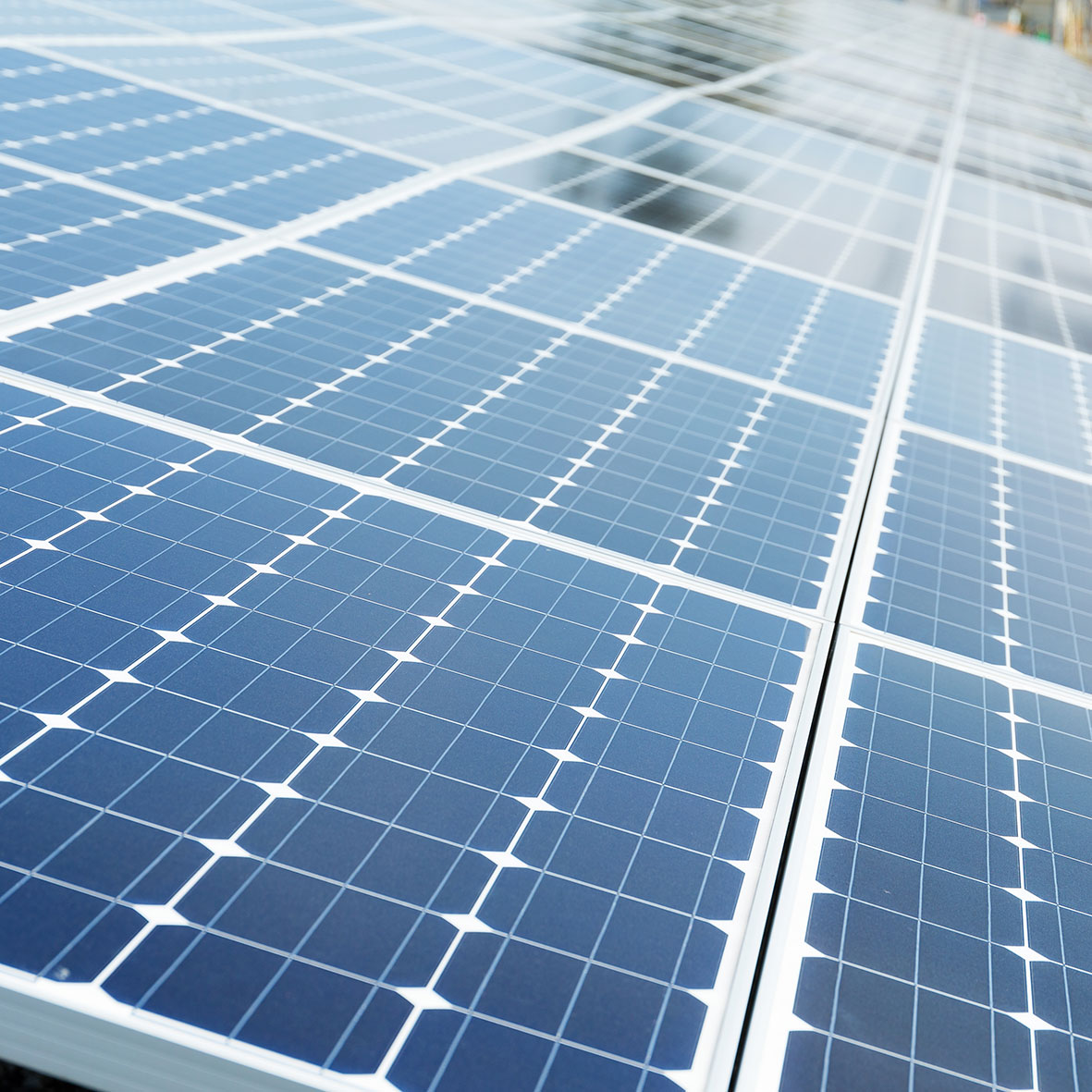 web-solar-panel-2022-12-15-22-15-40-utc